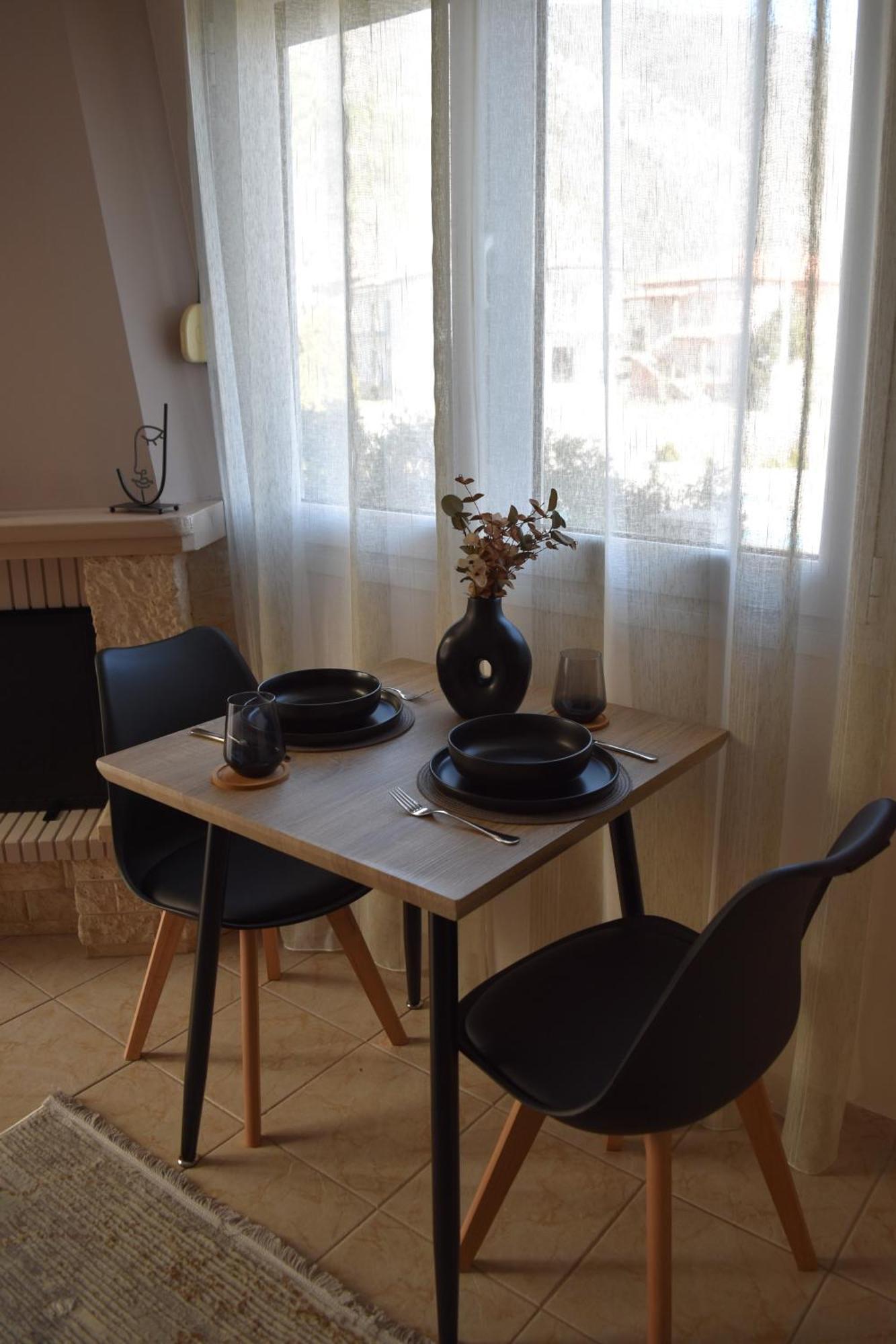 Pnoe Apartments Káto Loutrákion 外观 照片
