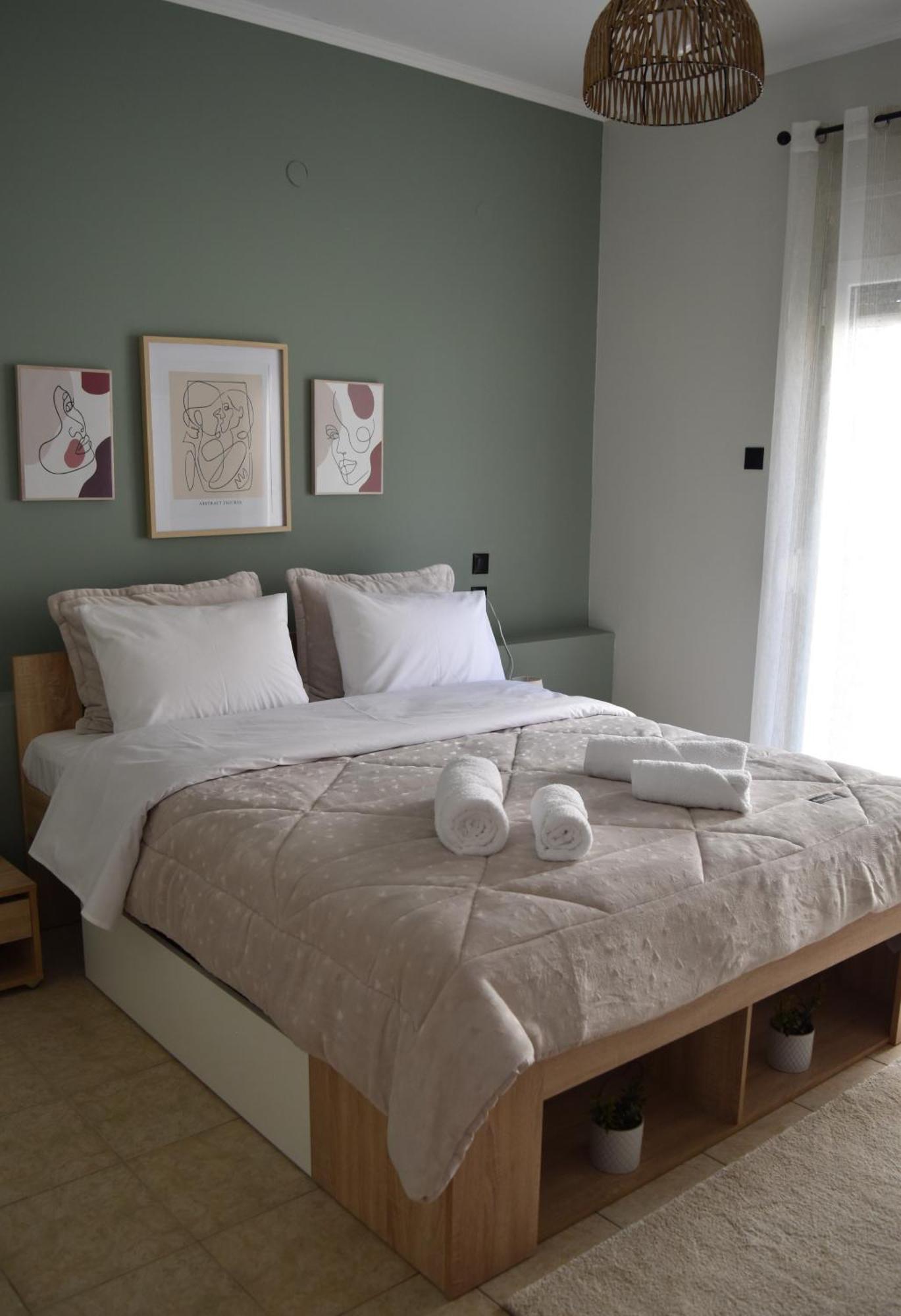 Pnoe Apartments Káto Loutrákion 外观 照片