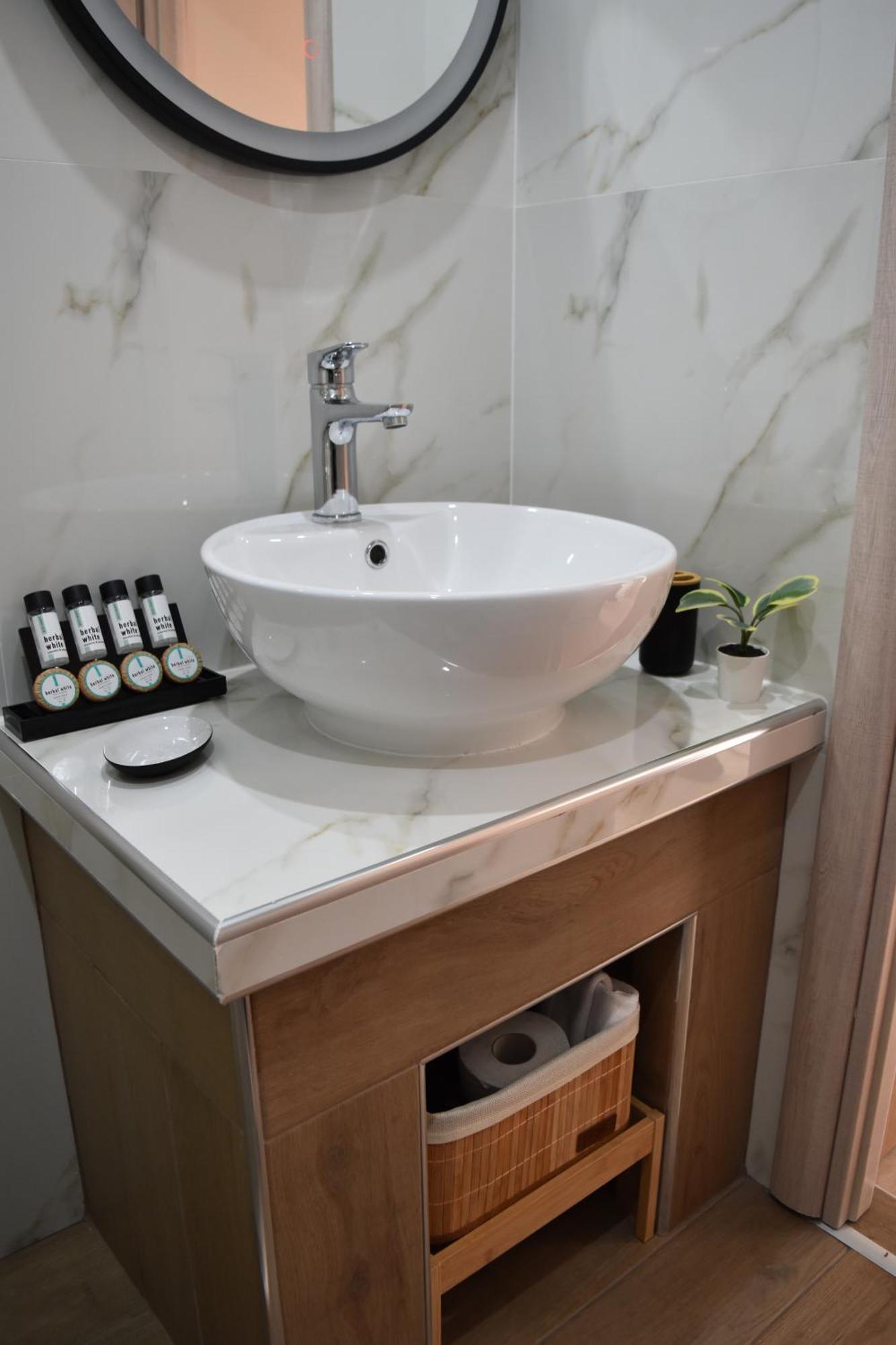 Pnoe Apartments Káto Loutrákion 外观 照片