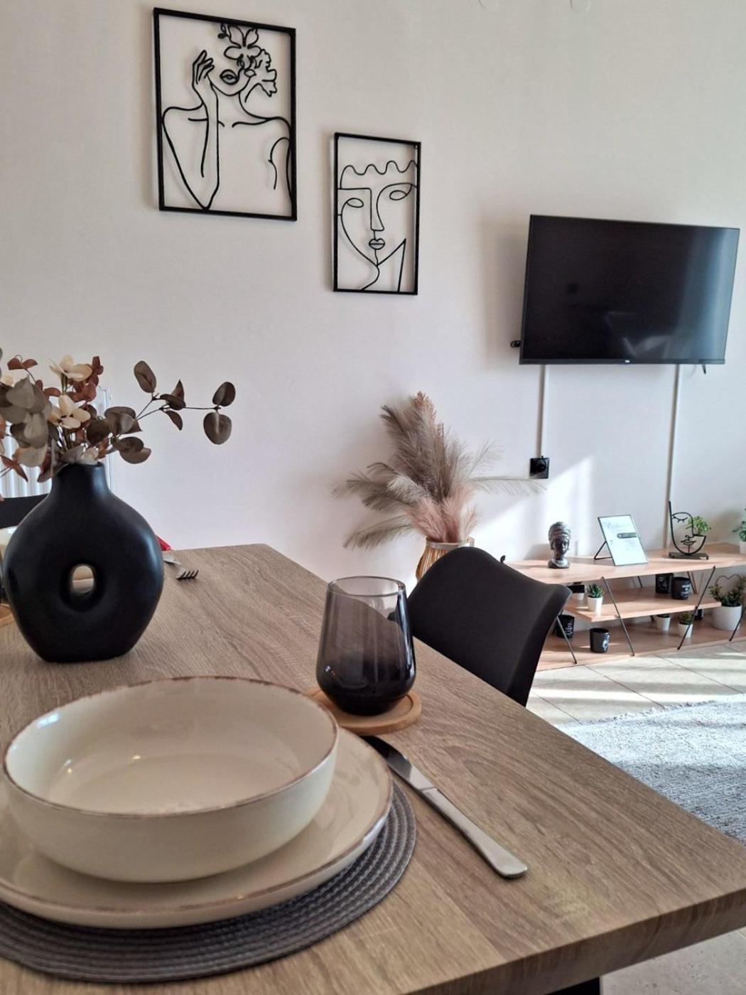 Pnoe Apartments Káto Loutrákion 外观 照片